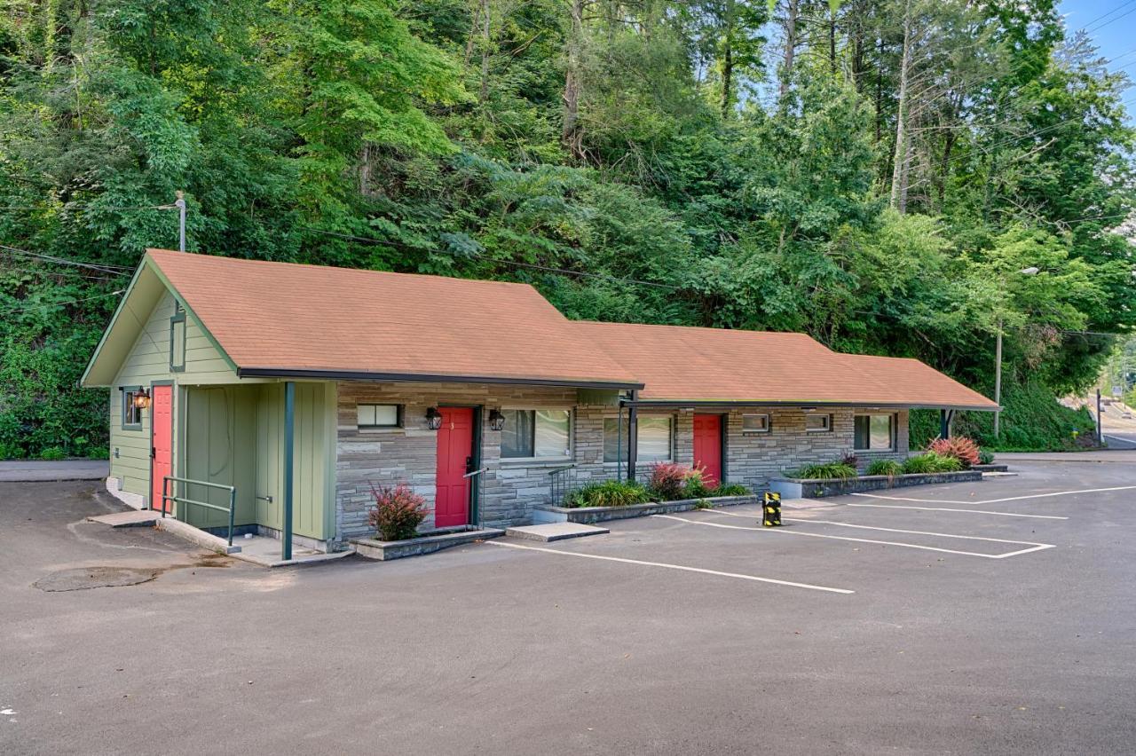 Newly Remodeled Motel In Gatlinburg! Εξωτερικό φωτογραφία