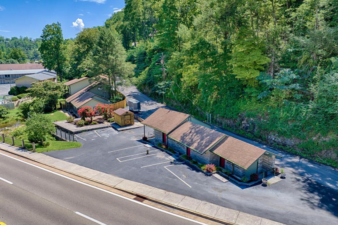 Newly Remodeled Motel In Gatlinburg! Εξωτερικό φωτογραφία