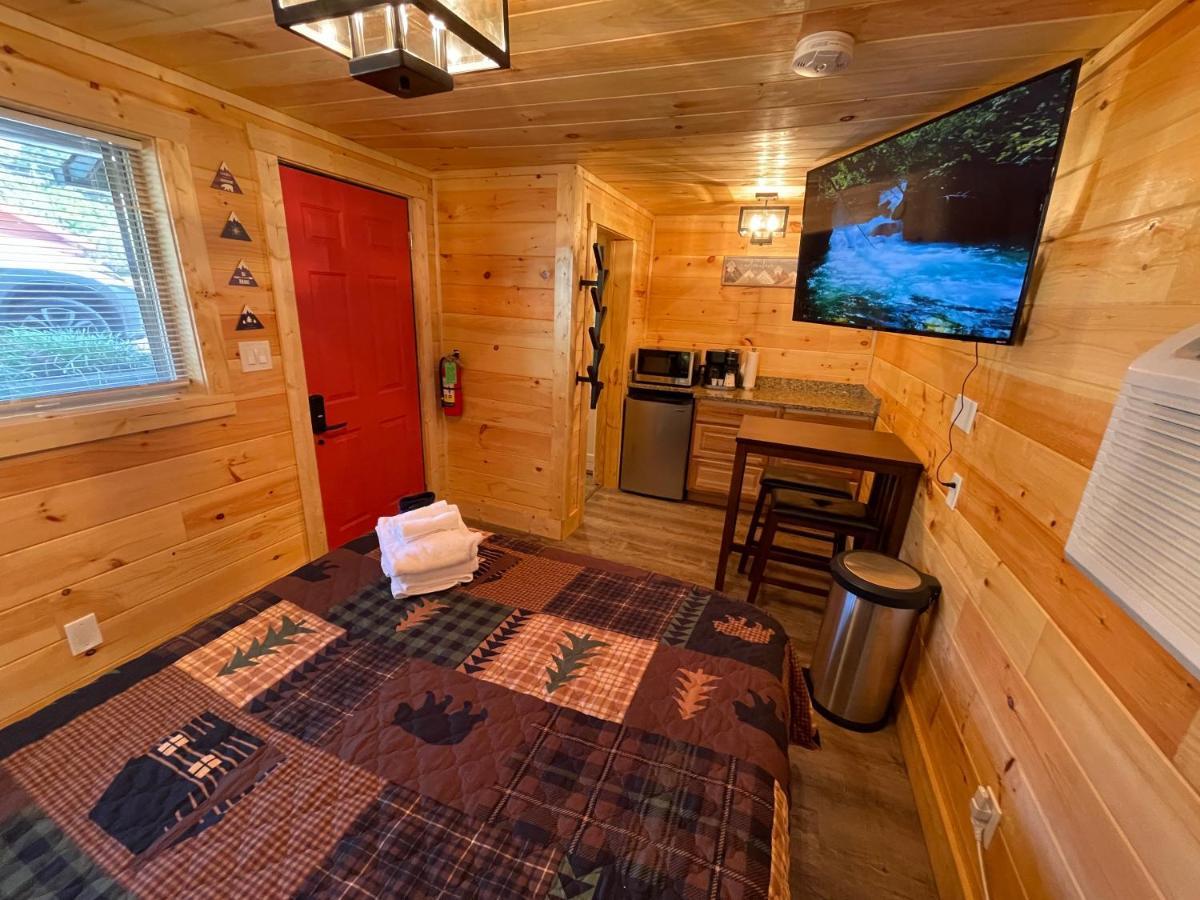 Newly Remodeled Motel In Gatlinburg! Εξωτερικό φωτογραφία